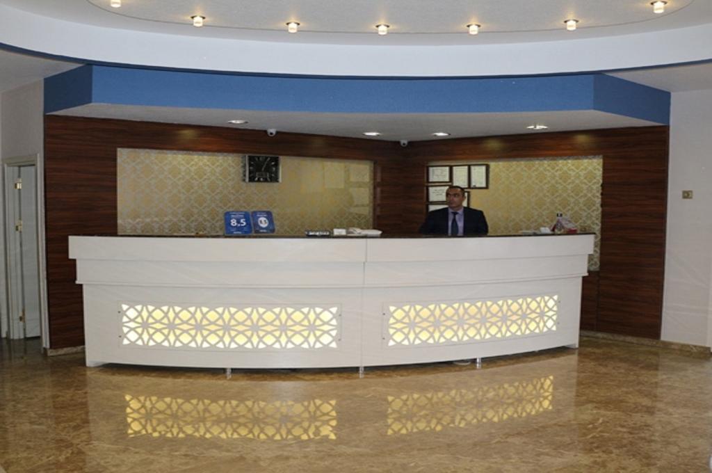 Mesnevi Hotel Коня Екстериор снимка