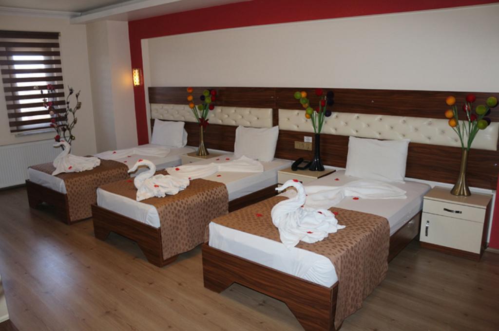 Mesnevi Hotel Коня Екстериор снимка