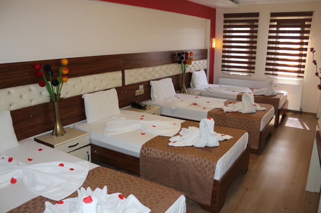 Mesnevi Hotel Коня Екстериор снимка