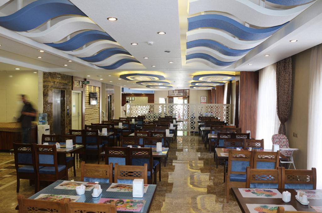 Mesnevi Hotel Коня Екстериор снимка